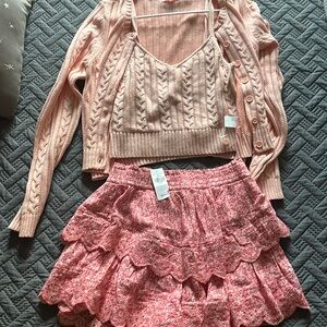 Brand new skirt with tag on it top only worn a few times with sweater